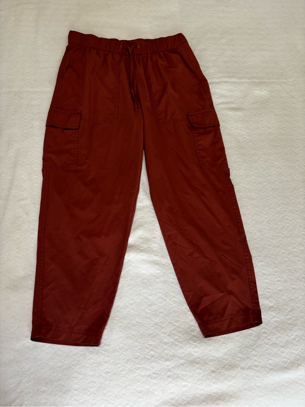 Old Navy Women’s  Cargo Pants in Brick Red/Salmon